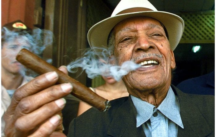 El extraordinario cantante y compositor cubano Compay Segundo.