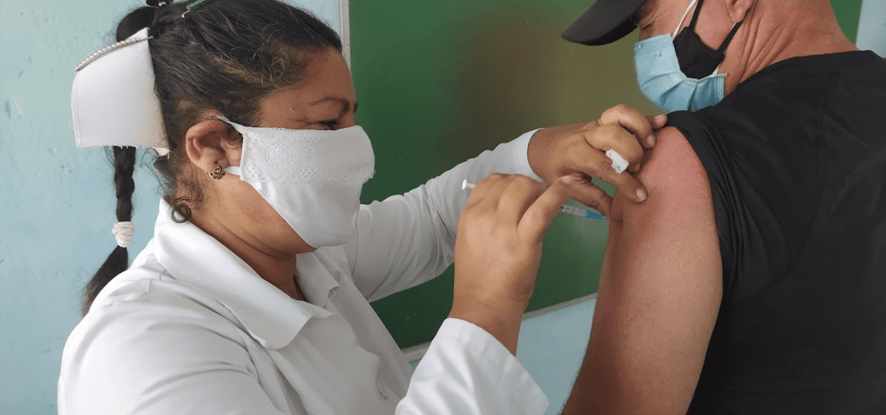 Vacuna cubana contra el dengue estará disponible este año