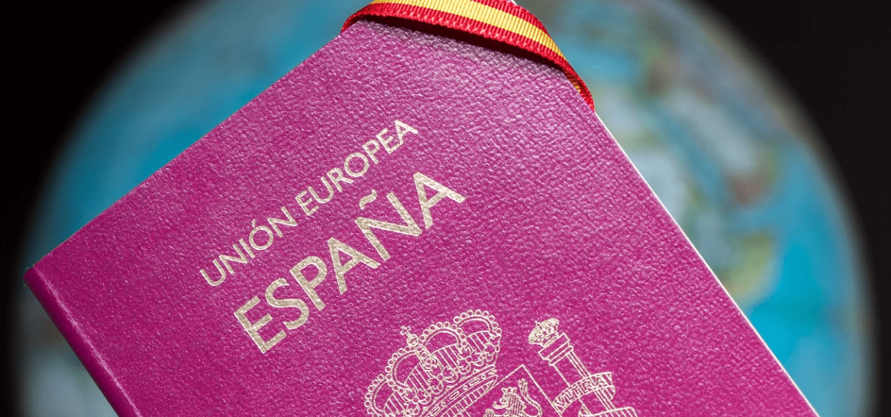 ¿Se puede obtener la nacionalidad española por ser padres de un menor español?
