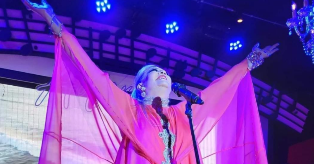 Cantante cubana María Antonieta Fernández celebra su carrera