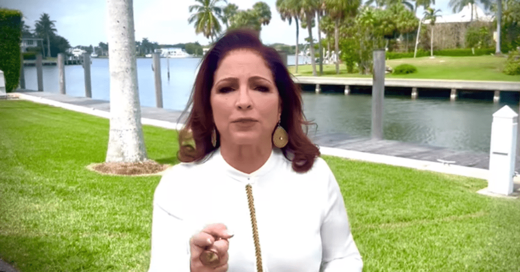 Gloria Estefan honrada como "Leyenda" en Billboard Latin Women