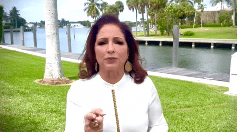 Gloria Estefan honrada como "Leyenda" en Billboard Latin Women