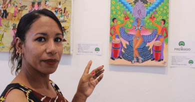 Pintora cubana Yanet Parra gana premio internacional en Europa