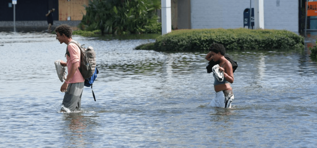 Guía para solicitar ayuda para damnificados del huracán Milton en FEMA